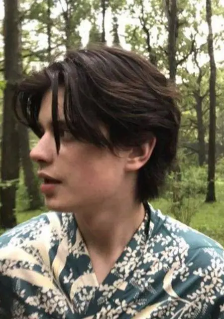 Руслан из Москвы, мне 23, познакомлюсь для приятного времяпровождения