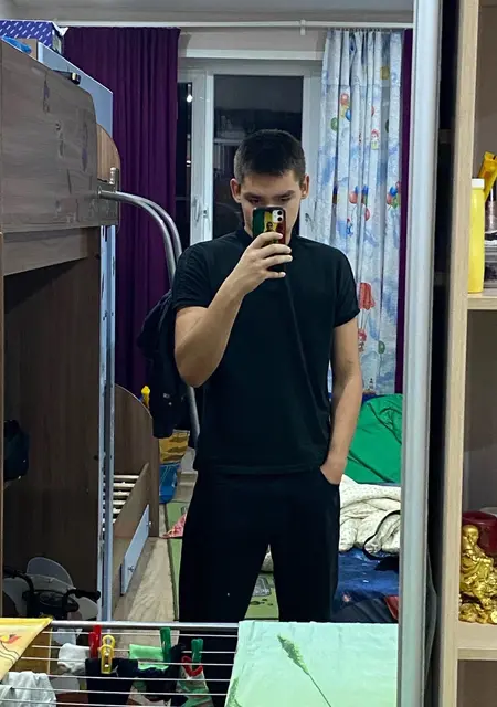 Роман из Лобни, мне 21, познакомлюсь для общения