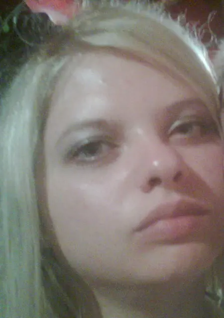 Я Эльвира, 24, из Змеиногорска, ищу знакомство для постоянных отношений