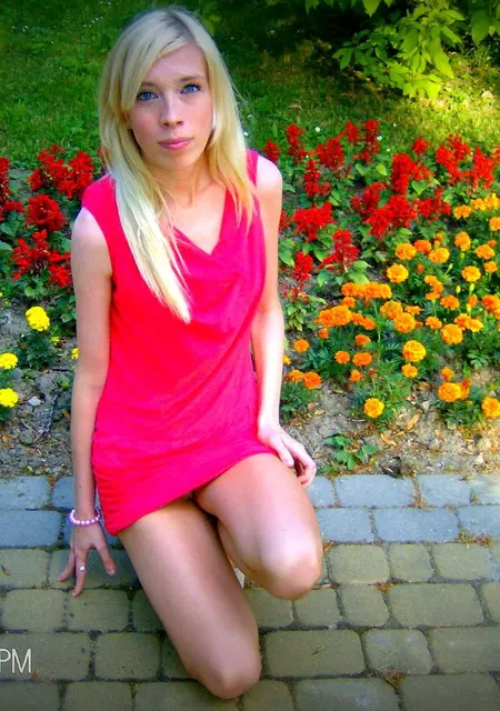 Я Кристина, 23, из Ноябрьска, ищу знакомство для постоянных отношений