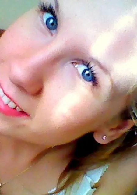 Я Авелина, 22, из Буденновска, ищу знакомство для постоянных отношений