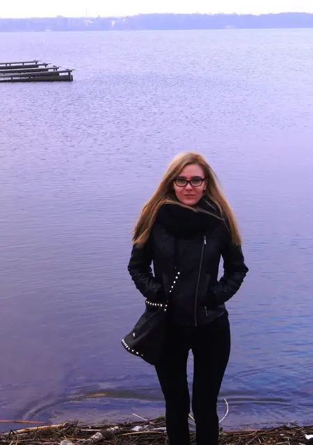 Я Инна, 26, из Большого Камня, ищу знакомства без обязательств