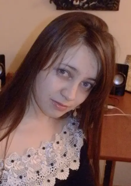 Я Вероника, 24, из Курчатова, ищу знакомство для постоянных отношений