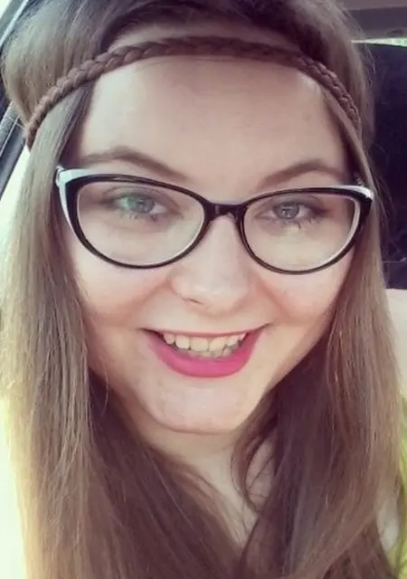 Я Анжела, 22, из Жукова, ищу знакомство для постоянных отношений