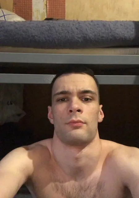 Батраз из Смоленска, ищу на сайте знакомства без обязательств