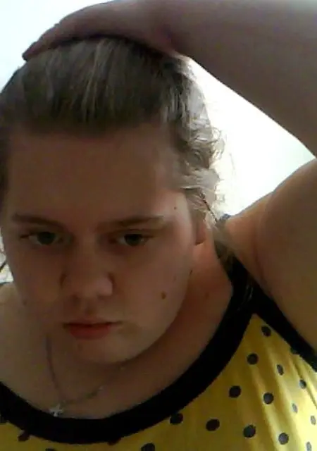 Я Юлия, 31, из Новоалександровска, ищу знакомства без обязательств