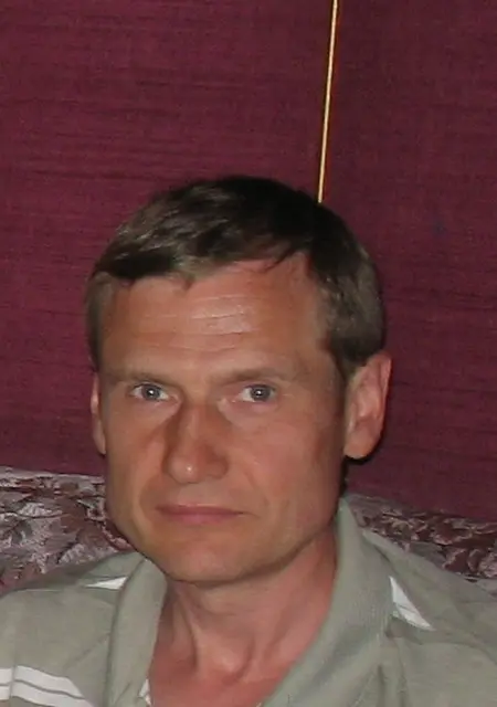 Я Вован, 47, из Апрелевки, ищу знакомства на одну ночь