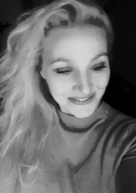 Лика из Владимира, ищу на сайте знакомства без обязательств