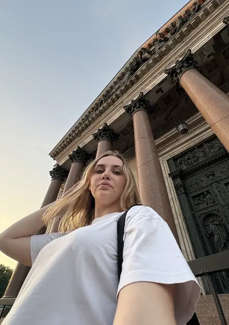 Я Arina, 20, из Рязани, ищу знакомства на одну ночь