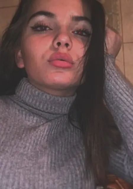 Я Аринка, 20, знакомлюсь для вирта в Воронеже