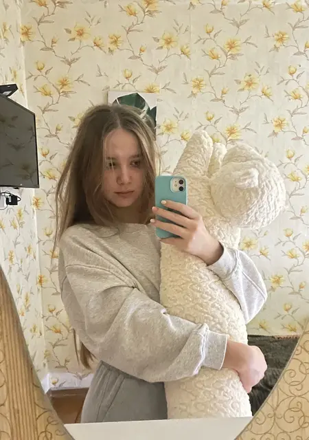 Злата из Костромы, мне 18, познакомлюсь для приятного времяпровождения