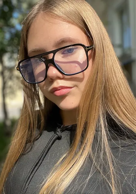 Дарья из Златоуста, мне 18, познакомлюсь для общения