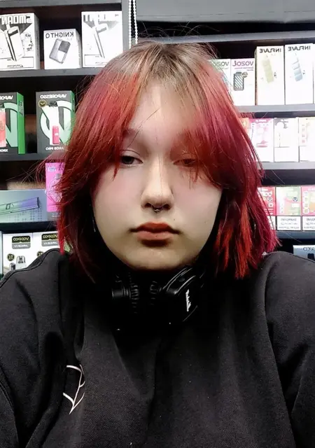 Александра из Коврова, ищу на сайте открытые отношения