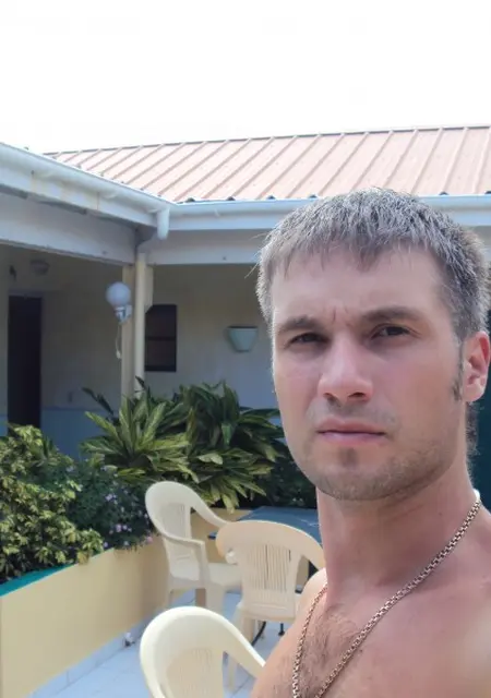 Я Олег, 37, знакомлюсь для постоянных отношений в Таганроге