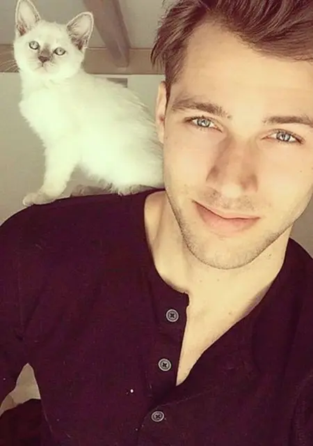 Я Максим, 27, из Колпашева, ищу знакомство для приятного времяпровождения