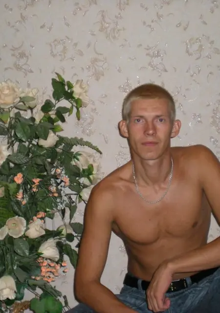 Я Андрей, 43, из Железногорска, ищу знакомства без обязательств