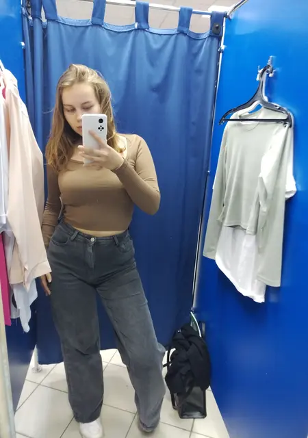 Я Ксения, 20, знакомлюсь для приятного времяпровождения в Кургане