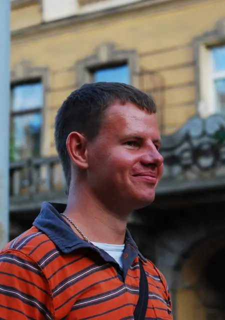 Женя из Всеволожска, мне 41, познакомлюсь для общения