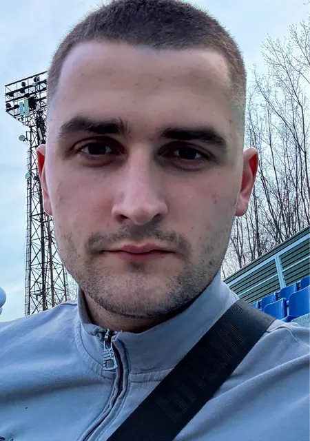 Я Илья, 23, из Тайги, ищу знакомство для приятного времяпровождения