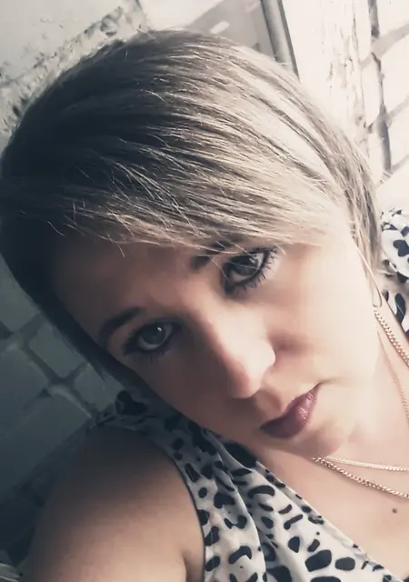 Я Катюша, 38, из Петрозаводска, ищу знакомства на одну ночь