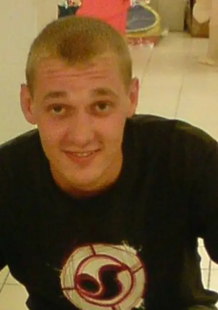 Я Паша, 39, из Малой Вишеры, ищу знакомства без обязательств