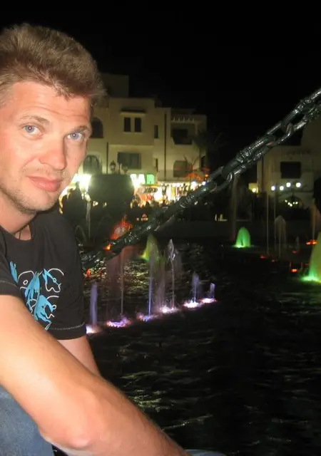 Я Дмитрий, 48, из Рощина, ищу знакомства на одну ночь