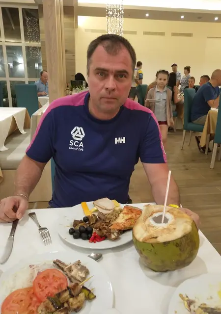 Андрей из Кокошкина, ищу на сайте знакомства на одну ночь