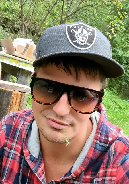 Я Lcn, 38, знакомлюсь на одну ночь в Ангарске