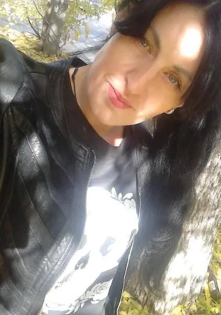 Я Лола, 25, из Щелково, ищу знакомства на одну ночь