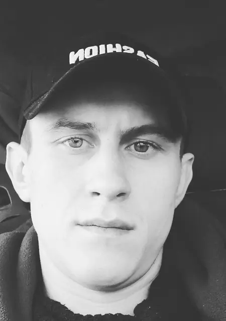 Анатолий из Новопетровской, ищу на сайте знакомства на одну ночь