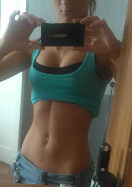 Яна из Миллерова, мне 25, познакомлюсь без обязательств