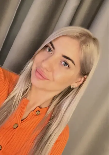 Я Анна, 28, знакомлюсь для вирта в Омске