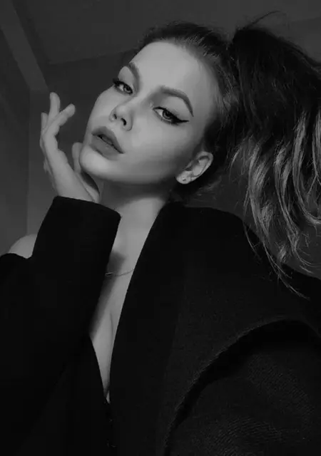 Ева из Пушкина, мне 25, познакомлюсь на одну ночь