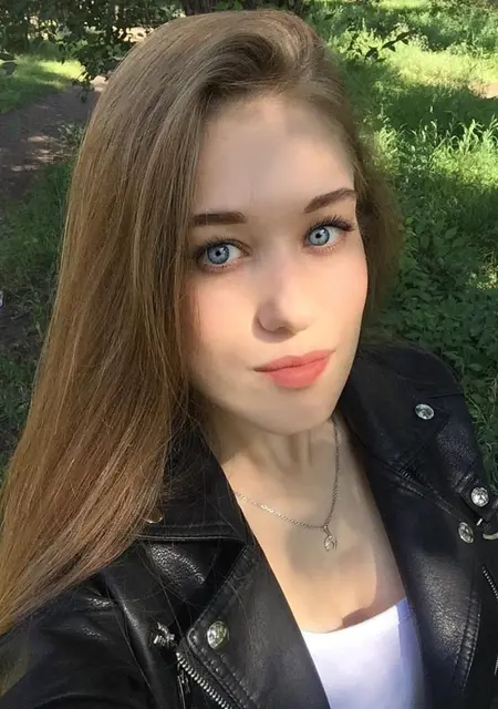 Я Нина, 28, из Соликамска, ищу знакомство для постоянных отношений